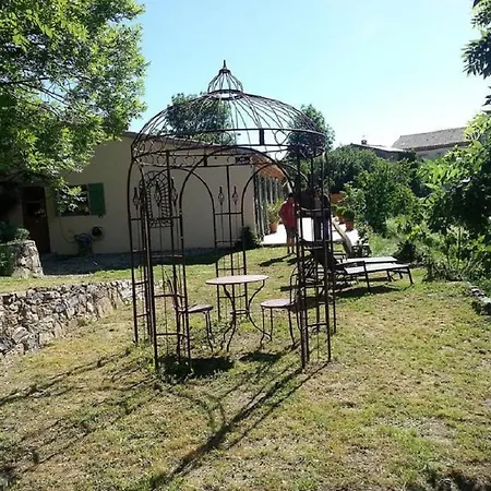 בית נופש Le Belvedere Lairiere